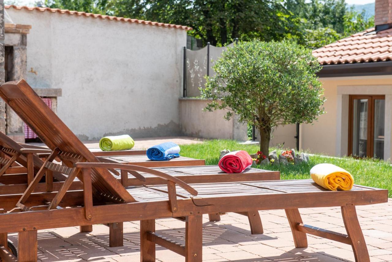 Kuca Za Odmor Villa Jurdani Exterior foto